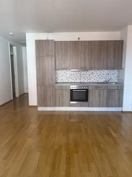Gut geschnittene 1,5-Zimmer Wohnung Nähe S-Bhf. Baumschulenweg — photo 1